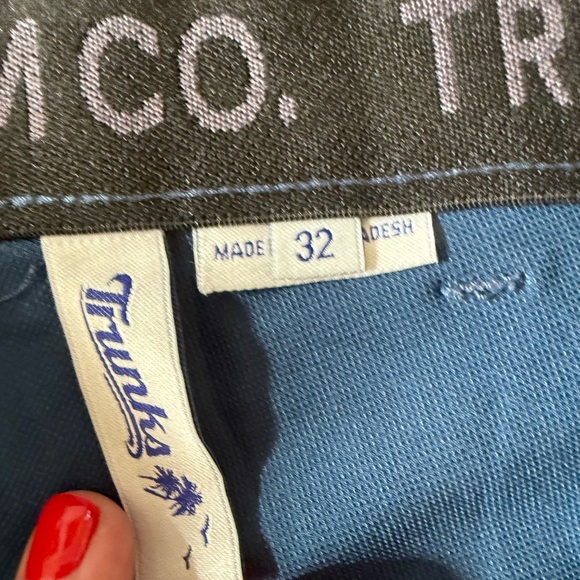 Trunks Co. Men’s Blue Outdoor Shorts - Size 32 - Picture 5 of 5